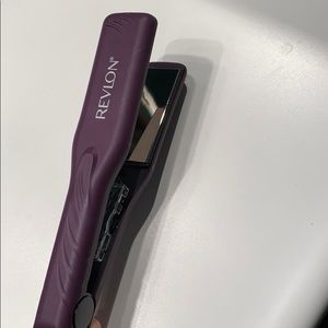Revlon flat iron